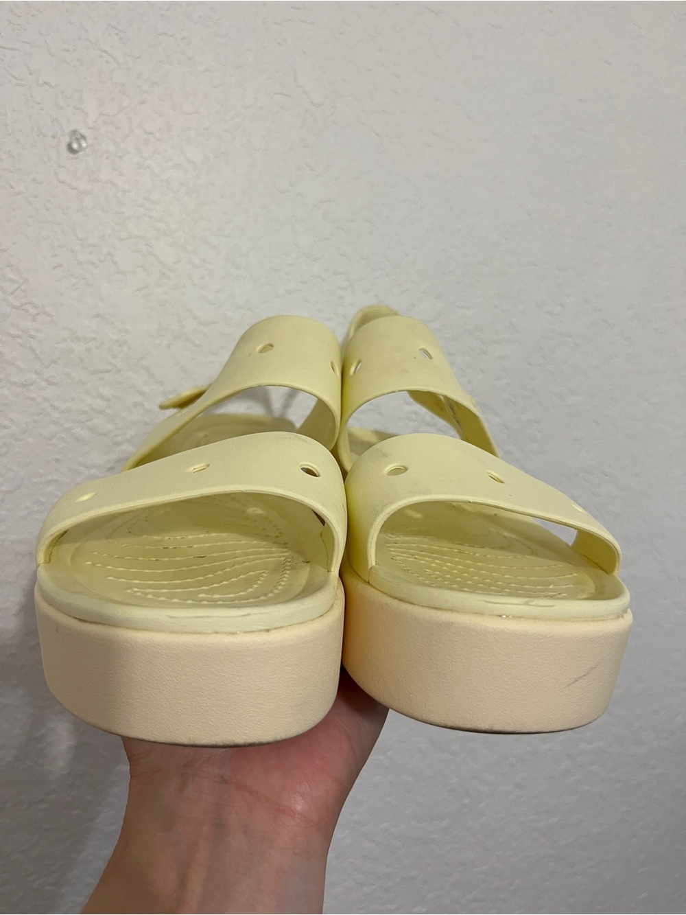 CROCS BROOKLYN 4U WEDGE Platform SANDAL BUTTER CREAM US W 9 - Picture 4 of 8
